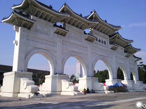 無與倫比!Samsung innov8 i8510 連賽車手也著迷 無與倫比!Samsung innov8 i8510 連賽車手也著迷