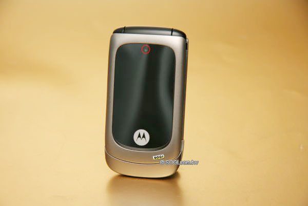 MOTO EM330 魔觸音樂 圓潤時尚鏡面便宜上架 MOTO EM330 魔觸音樂 圓潤時尚鏡面便宜上架