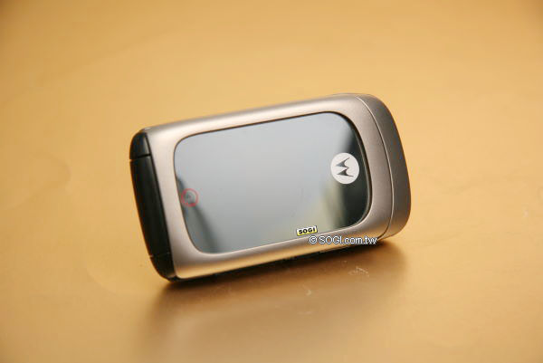 MOTO EM330 魔觸音樂 圓潤時尚鏡面便宜上架 MOTO EM330 魔觸音樂 圓潤時尚鏡面便宜上架