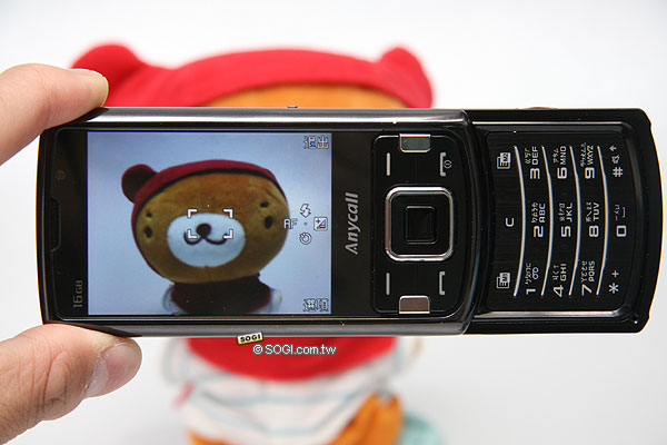 手機還是相機？800 萬畫素三機大亂鬥