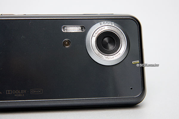 手機還是相機？800 萬畫素三機大亂鬥