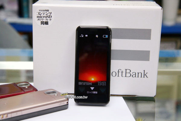 世界之最!3.8 吋觸控指「舞」機 Sharp 931SH 世界之最!3.8 吋觸控指「舞」機 Sharp 931SH