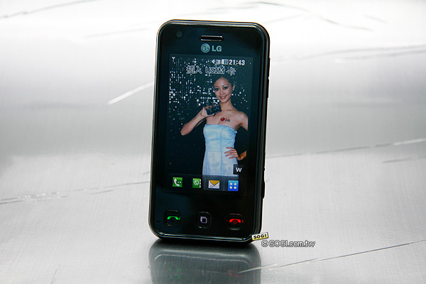 影音觸控高手!LG KC910 八百萬強勢登場 影音觸控高手!LG KC910 八百萬強勢登場
