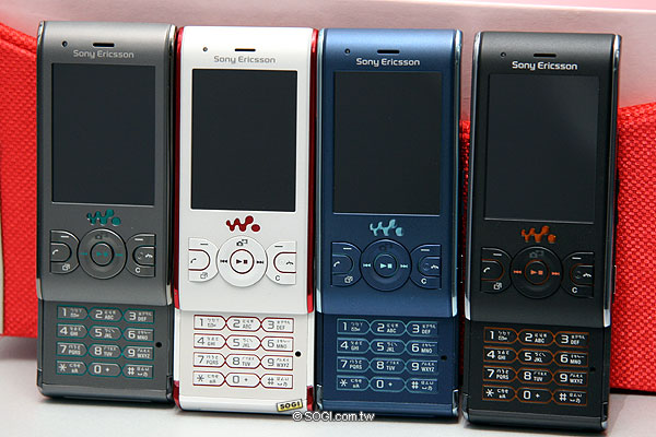 Sony Ericsson W595 四色佳餚 你選哪道? Sony Ericsson W595 四色佳餚 你選哪道?