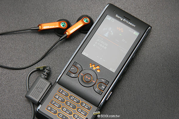 Sony Ericsson W595 四色佳餚 你選哪道? Sony Ericsson W595 四色佳餚 你選哪道?