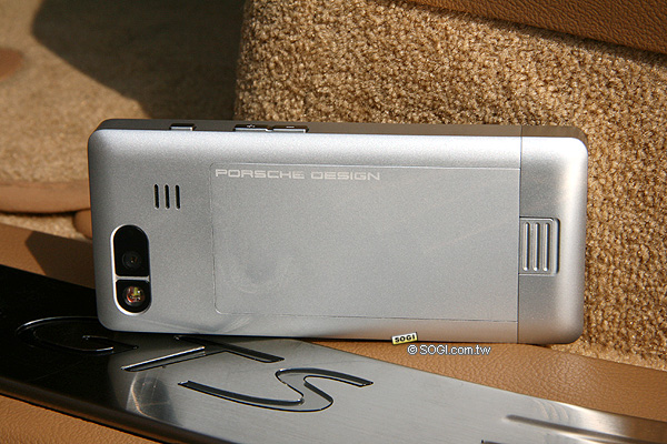 直來直往 Porsche Design P’9522 馳騁夢想實測 直來直往 Porsche Design P’9522 馳騁夢想實測