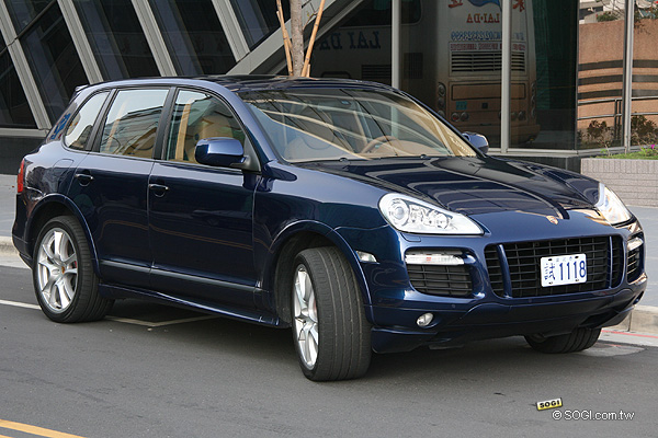 直來直往 Porsche Design P’9522 馳騁夢想實測 直來直往 Porsche Design P’9522 馳騁夢想實測