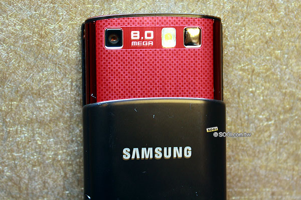 【MWC 2009】三星S8300、S7350 薄型滑蓋典範 【MWC 2009】三星S8300、S7350 薄型滑蓋典範
