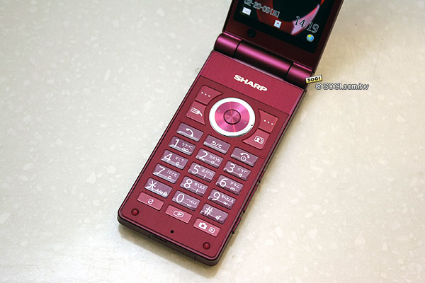 首款800萬CCD照相手機 Sharp WX-T930直擊