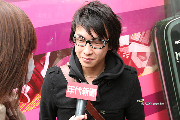 NOKIA 10 萬月薪玩到手! N-Gage 遊戲玩翻天直擊 NOKIA 10 萬月薪玩到手! N-Gage 遊戲玩翻天直擊