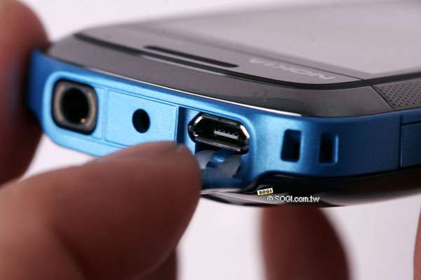 炫光音樂機 Nokia 5130 XM 入門不陽春 炫光音樂機 Nokia 5130 XM 入門不陽春