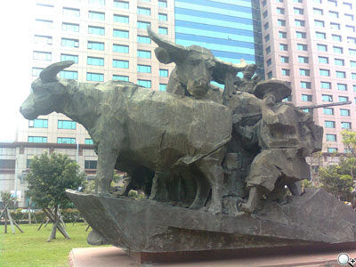 炫光音樂機 Nokia 5130 XM 入門不陽春 炫光音樂機 Nokia 5130 XM 入門不陽春