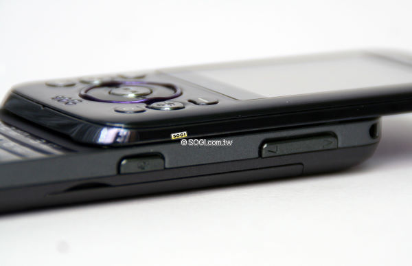 六千有找 Walkman!SE W395 鎖定 Young 族群 六千有找 Walkman!SE W395 鎖定 Young 族群