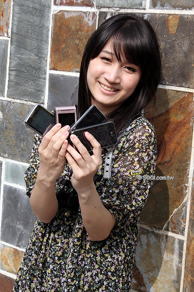 微笑對焦正夯!四款人氣手機見分曉 微笑對焦正夯!四款人氣手機見分曉