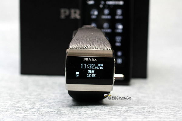 迷人風采！PRADA II KF900 手機＋腕表 時尚嶄現