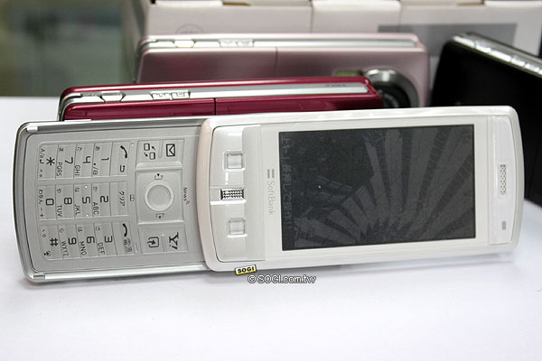 Casio手機首體驗!800萬滑蓋款930CA Casio手機首體驗!800萬滑蓋款930CA