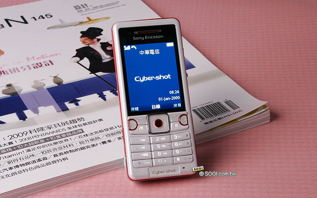 超值美機!Sony Ericsson C510「耀眼白」寫真 超值美機!Sony Ericsson C510「耀眼白」寫真