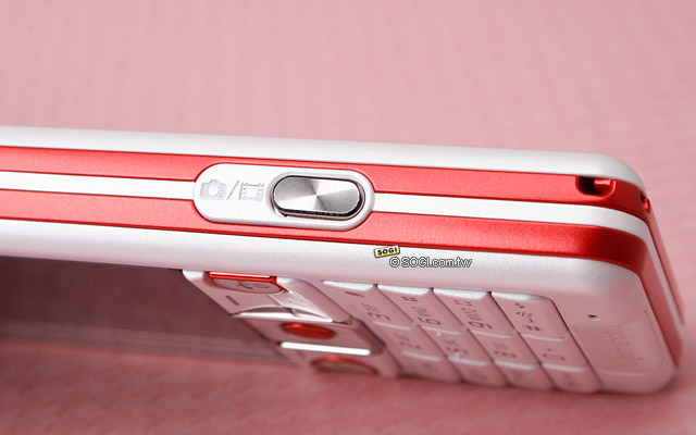 超值美機!Sony Ericsson C510「耀眼白」寫真 超值美機!Sony Ericsson C510「耀眼白」寫真