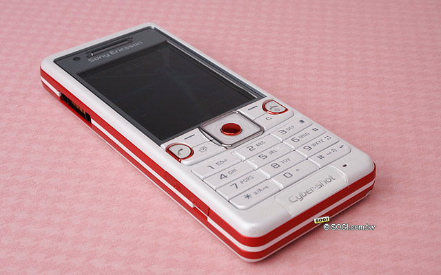 超值美機!Sony Ericsson C510「耀眼白」寫真 超值美機!Sony Ericsson C510「耀眼白」寫真