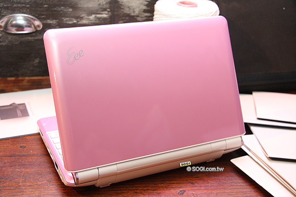 Asus P835 vs HTC Touch HD 外觀暨春季 NB 新品上市 Asus P835 vs HTC Touch HD 外觀暨春季 NB 新品上市