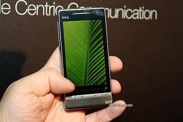 HTC二代鑽石機4月底上市 售價21,900元 HTC二代鑽石機4月底上市 售價21,900元