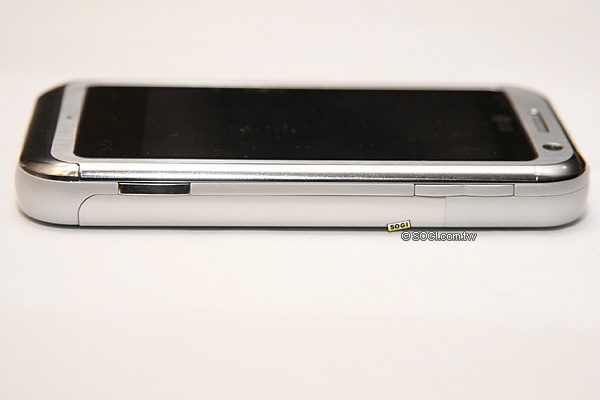 LG KM900魔術方塊轉不停 上市價17,900元 LG KM900魔術方塊轉不停 上市價17,900元