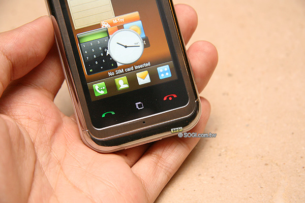 LG KM900魔術方塊轉不停 上市價17,900元 LG KM900魔術方塊轉不停 上市價17,900元