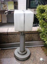 LG KM900魔術方塊轉不停 上市價17,900元 LG KM900魔術方塊轉不停 上市價17,900元