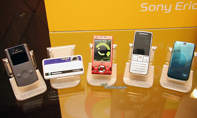 五動奇機!SE 新機低價策略發表會直擊 五動奇機!SE 新機低價策略發表會直擊