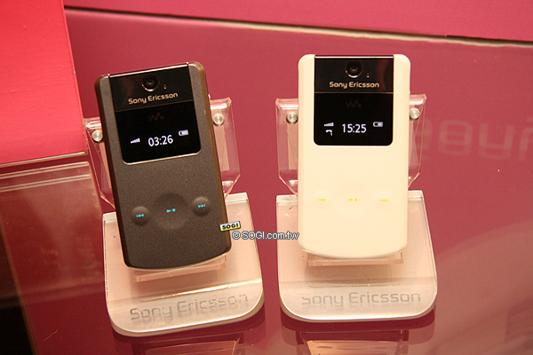 五動奇機!SE 新機低價策略發表會直擊 五動奇機!SE 新機低價策略發表會直擊