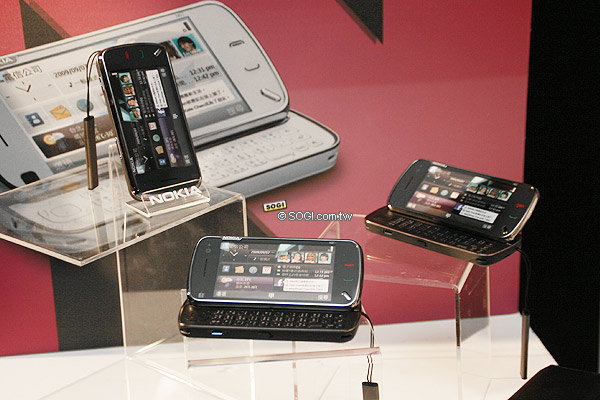 NOKIA N97 強悍登台!上市價 26,550 元 NOKIA N97 強悍登台!上市價 26,550 元