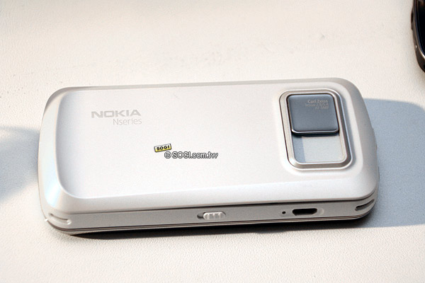NOKIA N97 強悍登台!上市價 26,550 元 NOKIA N97 強悍登台!上市價 26,550 元