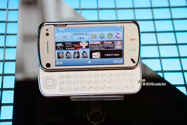 NOKIA N97 強悍登台!上市價 26,550 元 NOKIA N97 強悍登台!上市價 26,550 元
