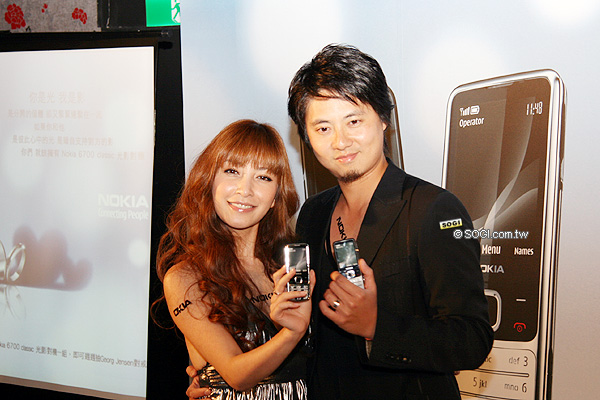 NOKIA 6700 Classic 光影對機 情人價 12,800 元 NOKIA 6700 Classic 光影對機 情人價 12,800 元