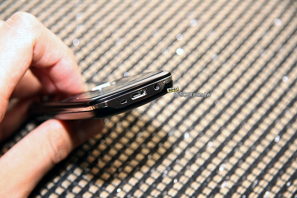 NOKIA 6700 Classic 光影對機 情人價 12,800 元 NOKIA 6700 Classic 光影對機 情人價 12,800 元