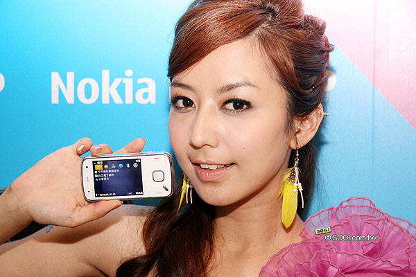 NOKIA N86 8MP 發表 上市價兩萬有找 NOKIA N86 8MP 發表 上市價兩萬有找