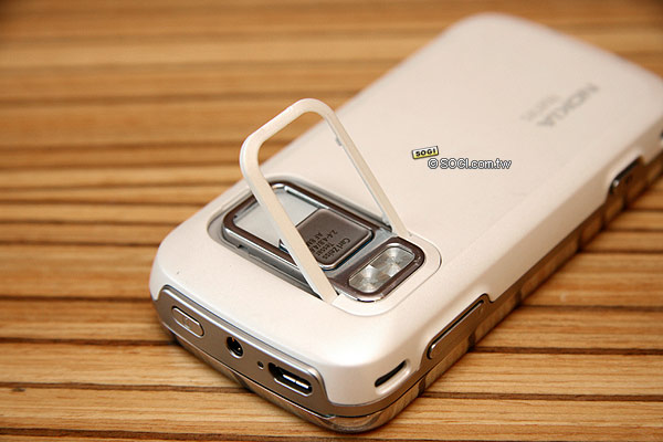 NOKIA N86 8MP 發表 上市價兩萬有找 NOKIA N86 8MP 發表 上市價兩萬有找