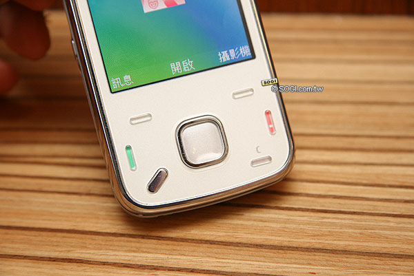 NOKIA N86 8MP 發表 上市價兩萬有找 NOKIA N86 8MP 發表 上市價兩萬有找