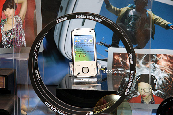 NOKIA N86 8MP 發表 上市價兩萬有找 NOKIA N86 8MP 發表 上市價兩萬有找