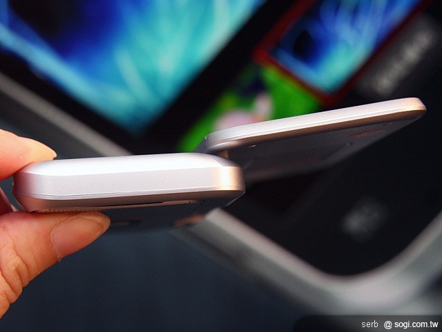 MOTO BACKFLIP ME600 翻玩上市 MOTO BACKFLIP ME600 翻玩上市