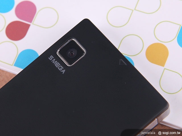 型男潮女必備聰明機 LG Mini GD880 型男潮女必備聰明機 LG Mini GD880