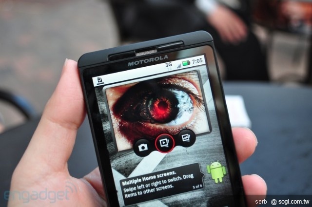 MOTO Droid X 強大規格 力拚 iPhone4 MOTO Droid X 強大規格 力拚 iPhone4