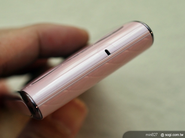 亮麗智慧機 LG GT540 單機 8,990 元 亮麗智慧機 LG GT540 單機 8,990 元