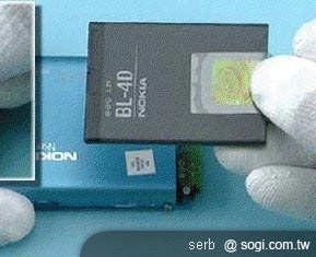 NOKIA N8 換電池 工程真浩大 NOKIA N8 換電池 工程真浩大