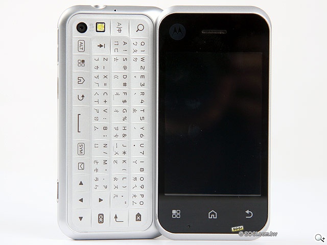 會後空翻的手機 MOTO BACKFLIP ME600 會後空翻的手機 MOTO BACKFLIP ME600