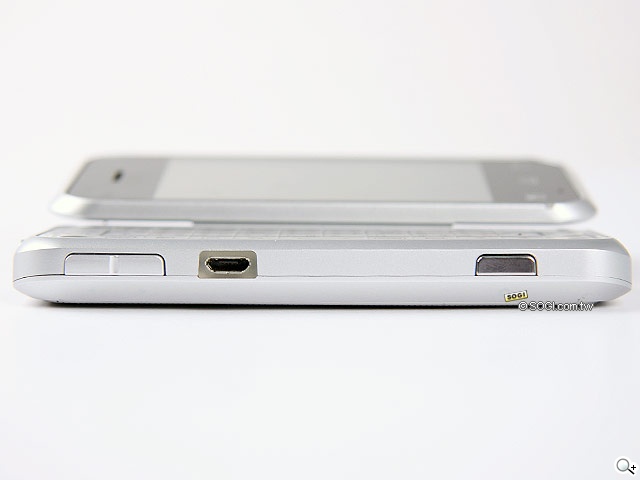 會後空翻的手機 MOTO BACKFLIP ME600 會後空翻的手機 MOTO BACKFLIP ME600