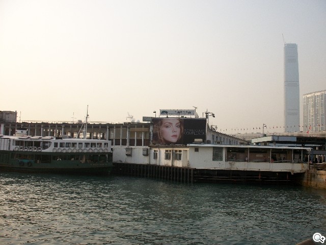 千萬畫素PK NOKIA N8略勝一籌? 千萬畫素PK NOKIA N8略勝一籌?