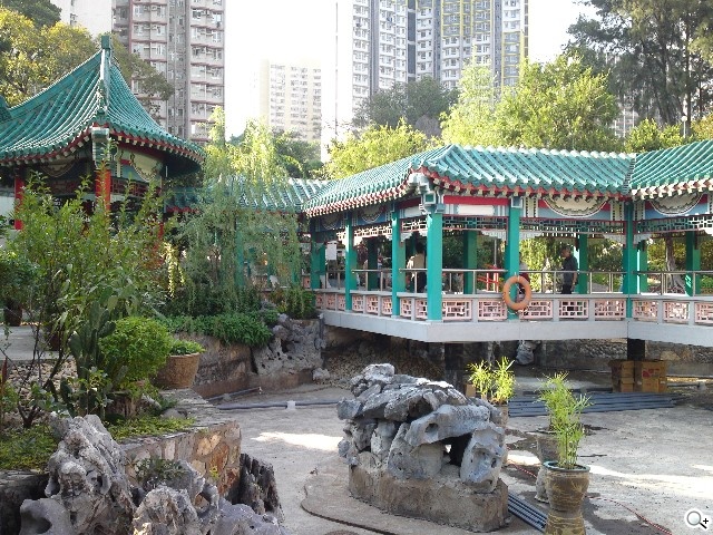 千萬畫素PK NOKIA N8略勝一籌? 千萬畫素PK NOKIA N8略勝一籌?