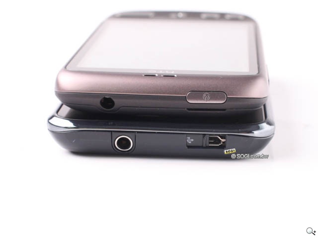 高階機種爭霸戰 - 三星 i9000 vs HTC Desire 高階機種爭霸戰 - 三星 i9000 vs HTC Desire