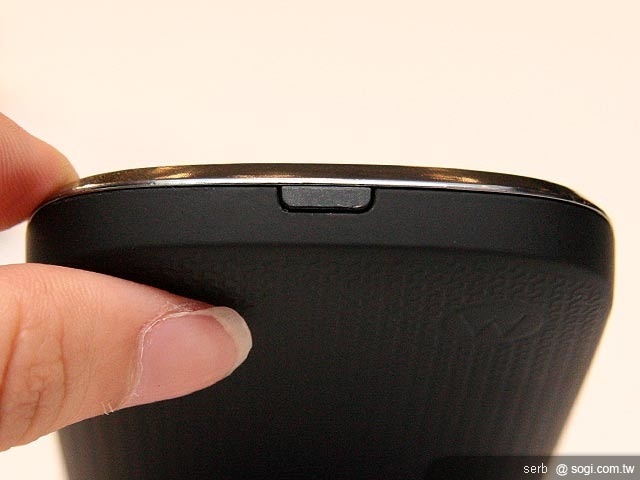 MOTO MB501、XT3、EX300 平價登場 MOTO MB501、XT3、EX300 平價登場